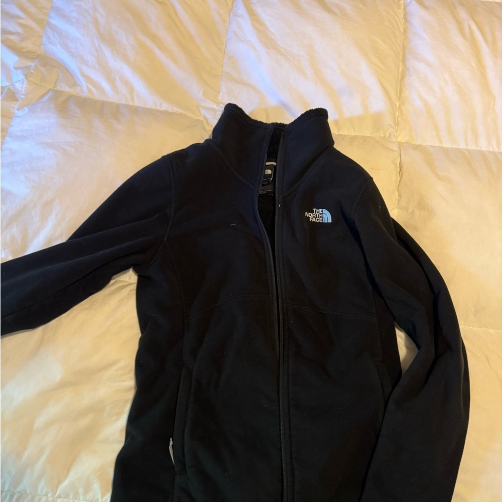 The North Face Women's Black Fleece Zip Up